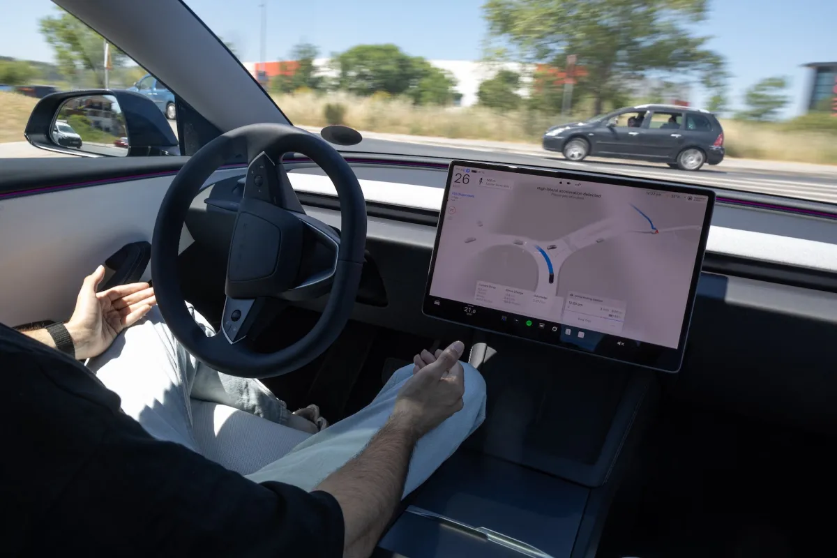Tesla Gandeng Turo Genjot Adopsi Fitur Full Self Driving Supervised