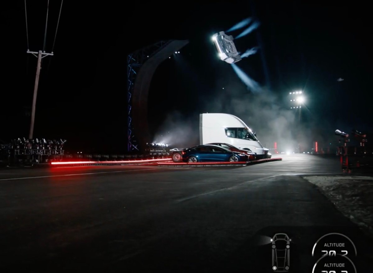 Tesla Ungkap Supercar Roadster Berteknologi Spacex Yang Mampu Terbang Dan