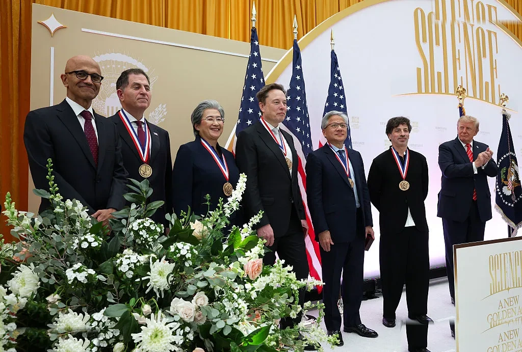 Trump Anugerahi Para Penyokong Dana Raksasa Teknologi Penghargaan Sains Tertinggi