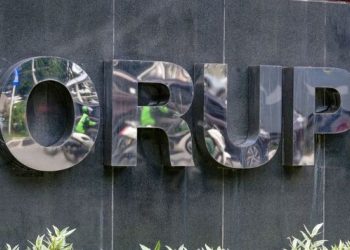 Usul Luhut Ubah Definisi Korupsi Tuai Gelombang Polemik