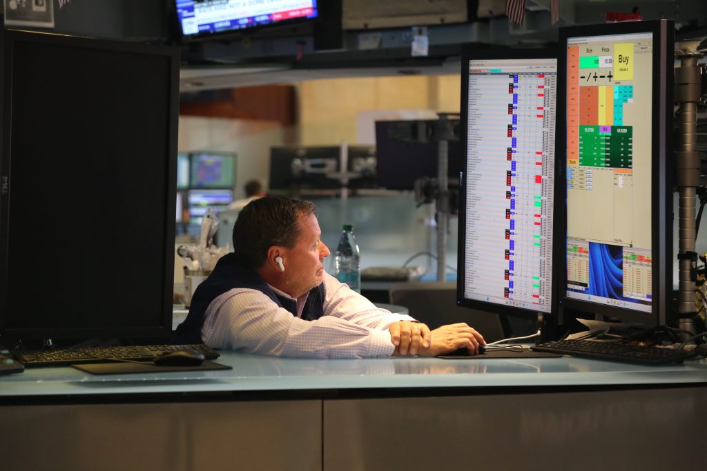 Wall Street Anjlok Imbas Kekhawatiran Lonjakan Biaya Investasi AI Alphabet