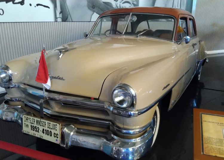 Chrysler Windsor Deluxe 1952, Mobil Dinas Presiden Soekarno Di Museum Angkut