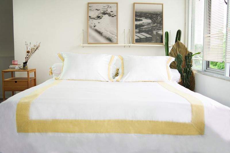 Jual-Redivivus-Yellow-Set-Sprei-dan-Quilt-Cover-1.jpg
