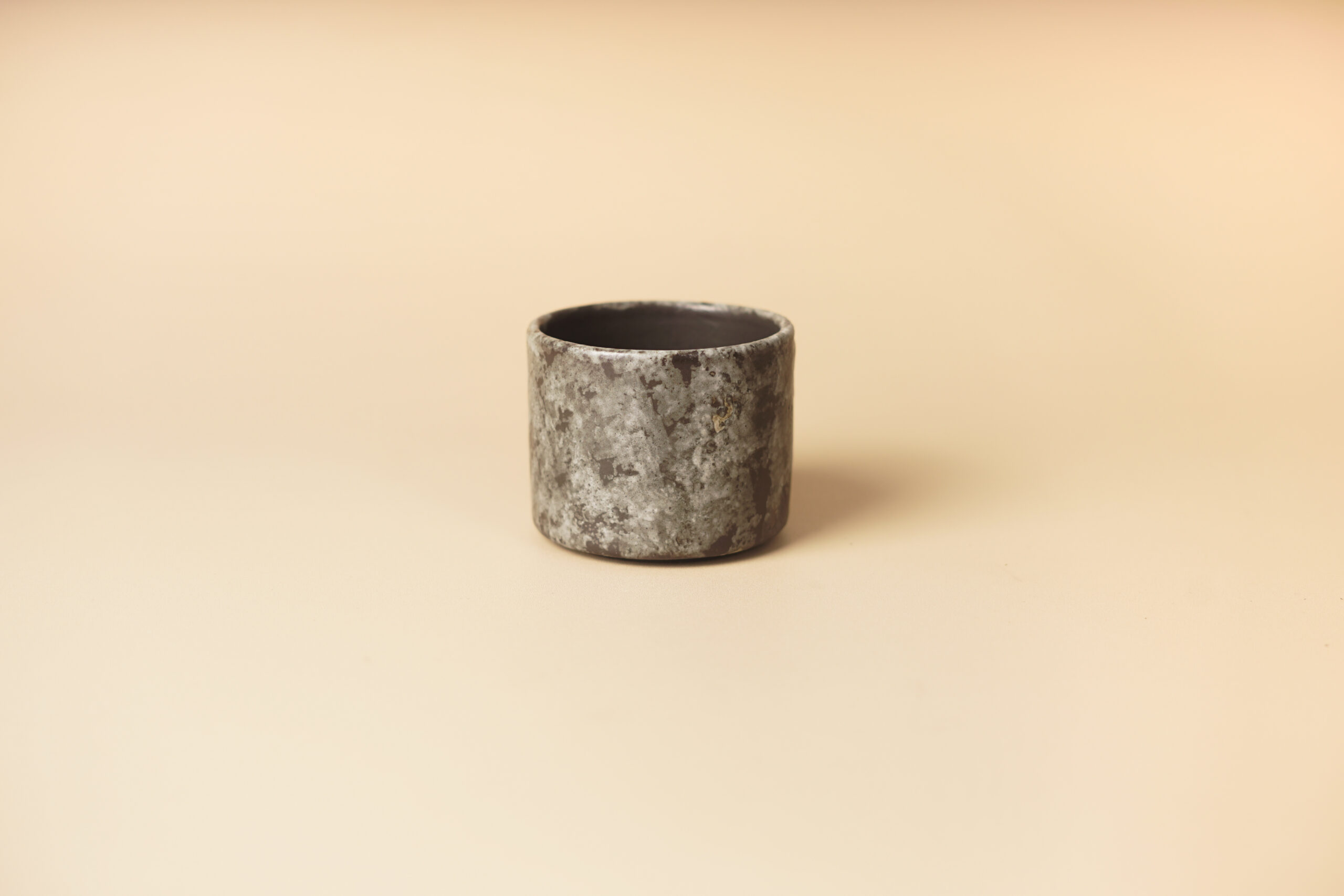 jual-set-peralatan-makan-pottery-stone-light-small-cup-sleepbuddy-scaled-2.jpg