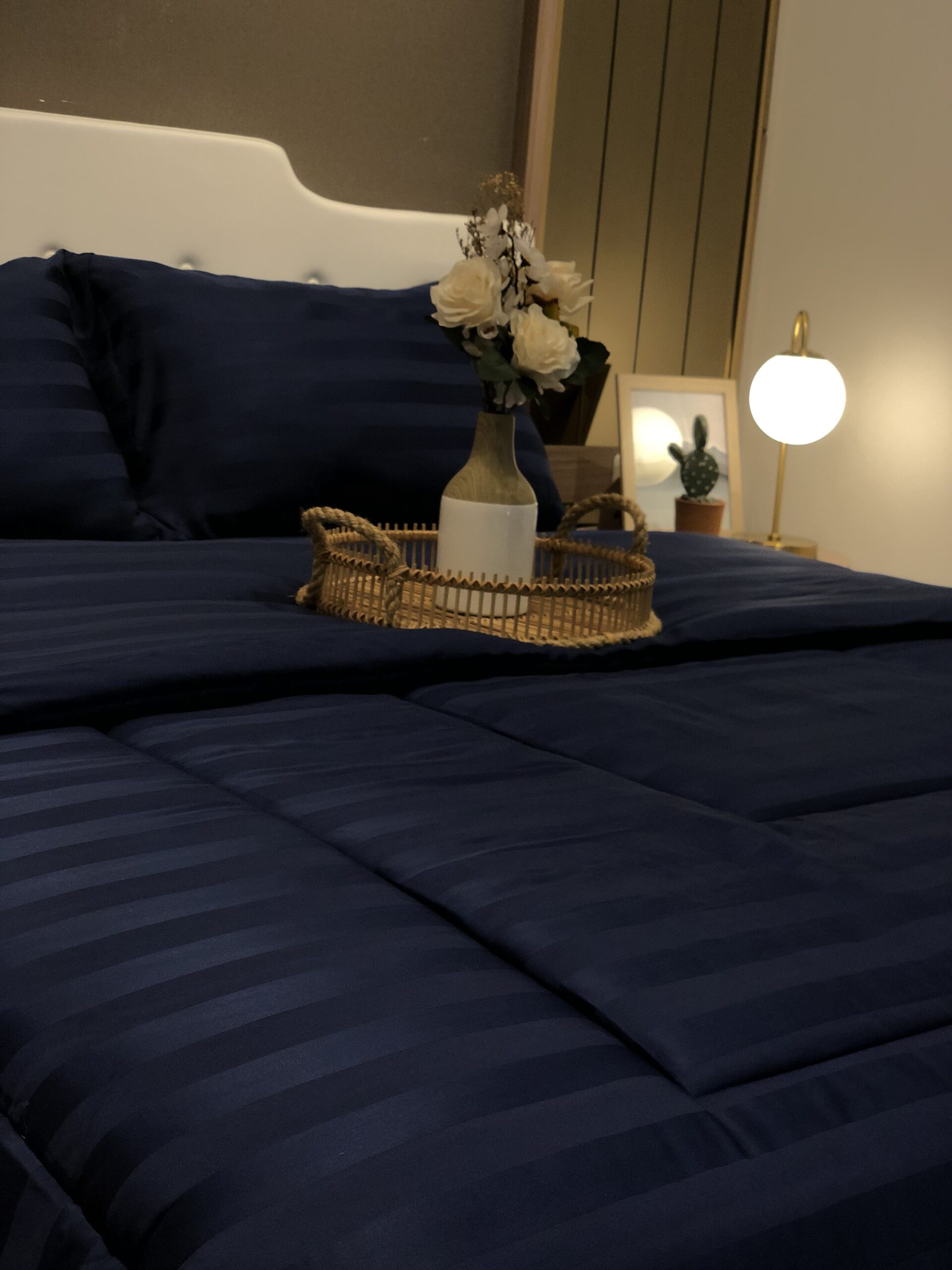 jual-set-sprei-quilt-cover-salur-navy1-jacquard-tencel-scaled-1.jpg