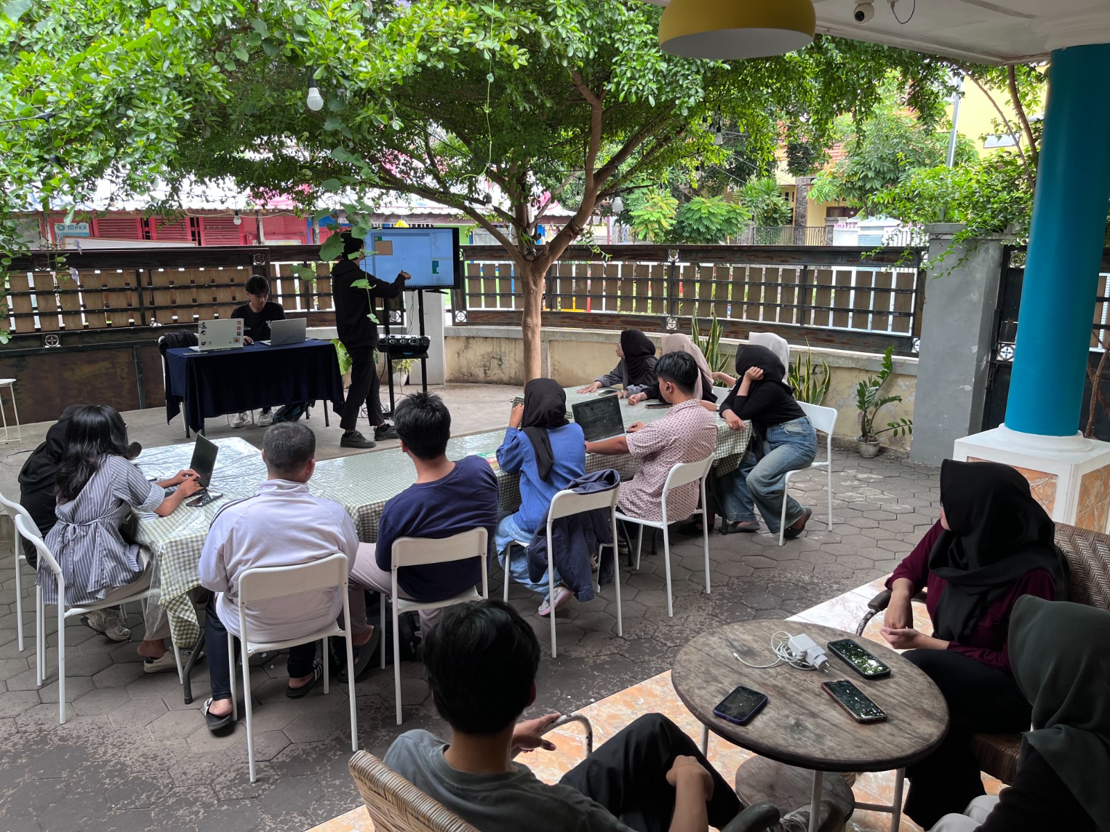 Sharing Game Dev di Kulino House Banyuwanngi