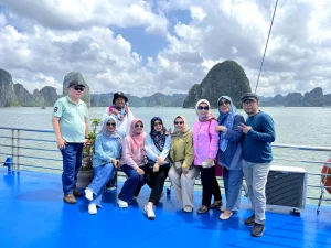 open trip vietnam 4d3n dengan rute halong - sapa