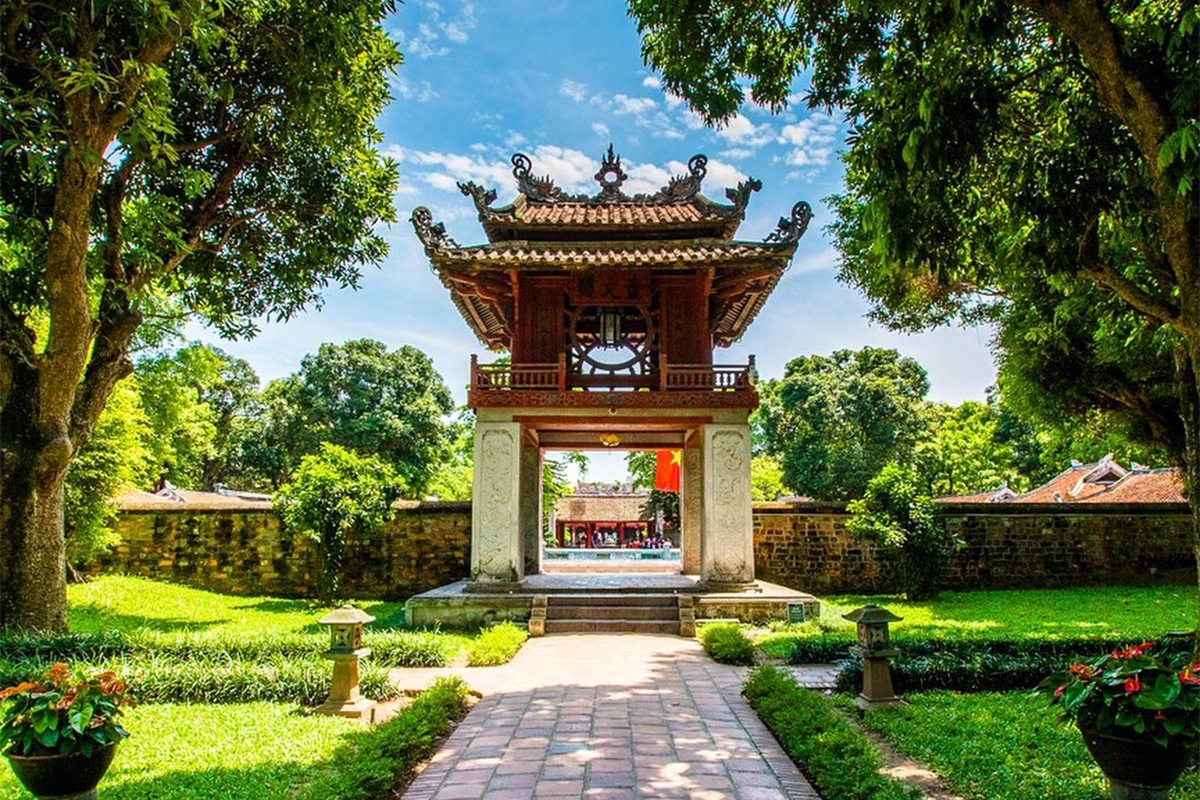 the Temple of Literature | Vietnam Tour