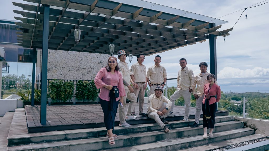 Wijaya Fun Holiday Team