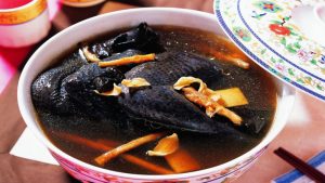 black-chicken sapa: makanan kaki lima sapa
