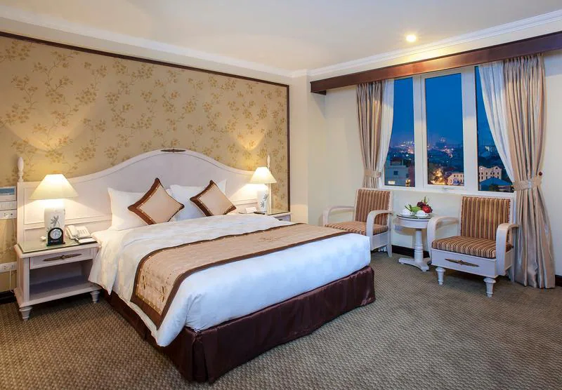 2. Deluxe Bed Room (city) Chalcedony