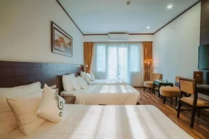 2. Deluxe Triple Bed Room Thanglongopera