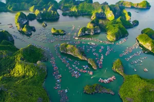 Ha Long. rekomendasi wisata vietnam