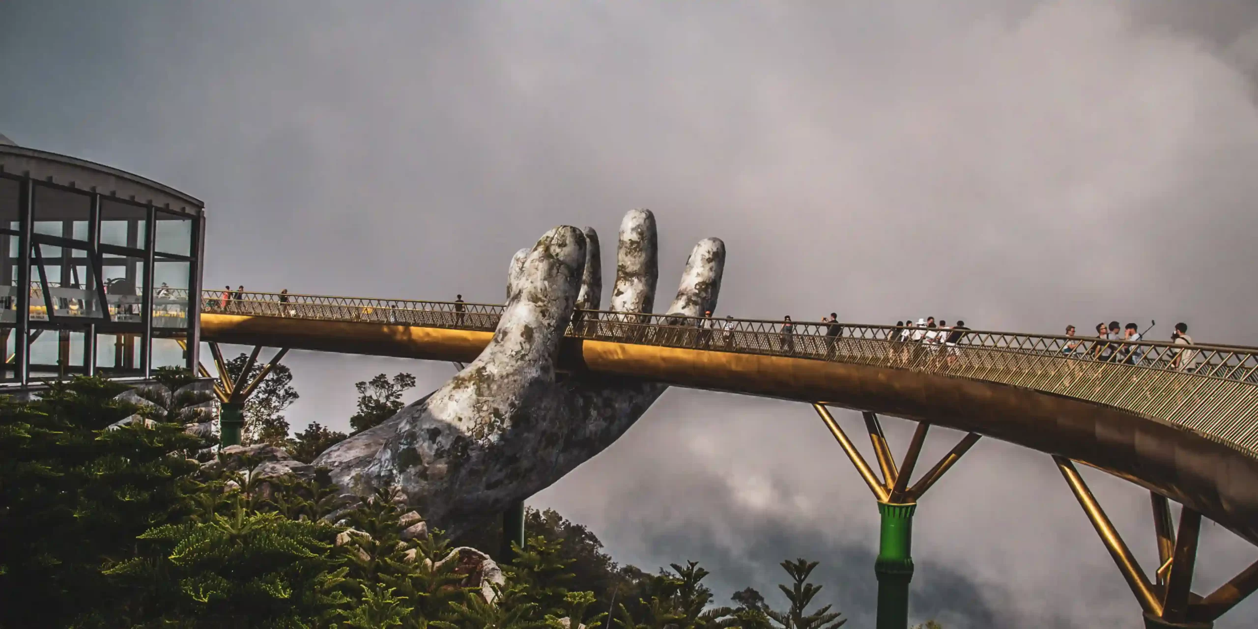 Bana Hills, salah satu destinasi favorit biaya trip vietnam 2026