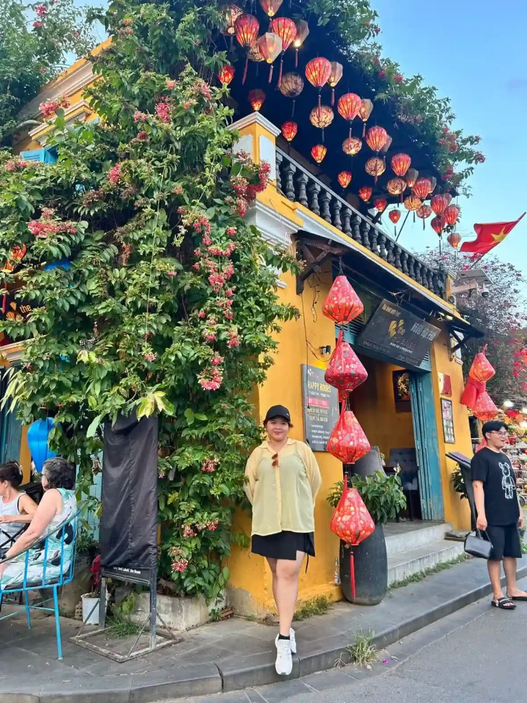 open trip vietnam tengah dengan budget hemat