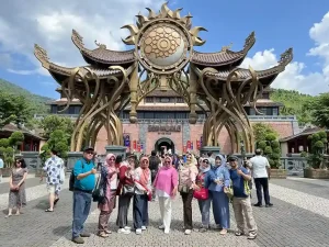 Sun World Ba Na Hills Wijayafunholiday. Tips open trip vietnam pertama kali.