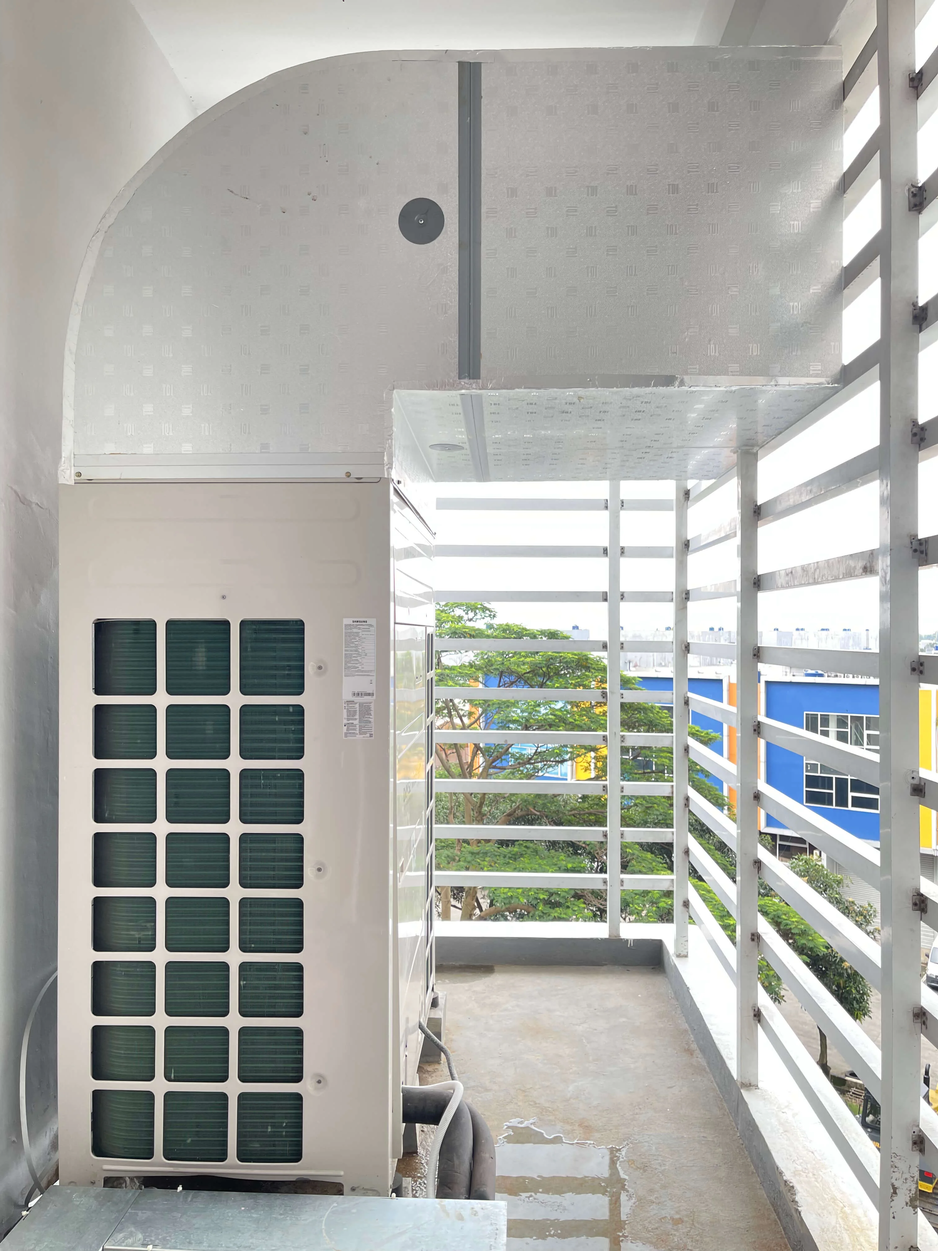 Instalasi HVAC Kantor FKS Dengan Sistem Samsung – Solusi Pendinginan Profesional