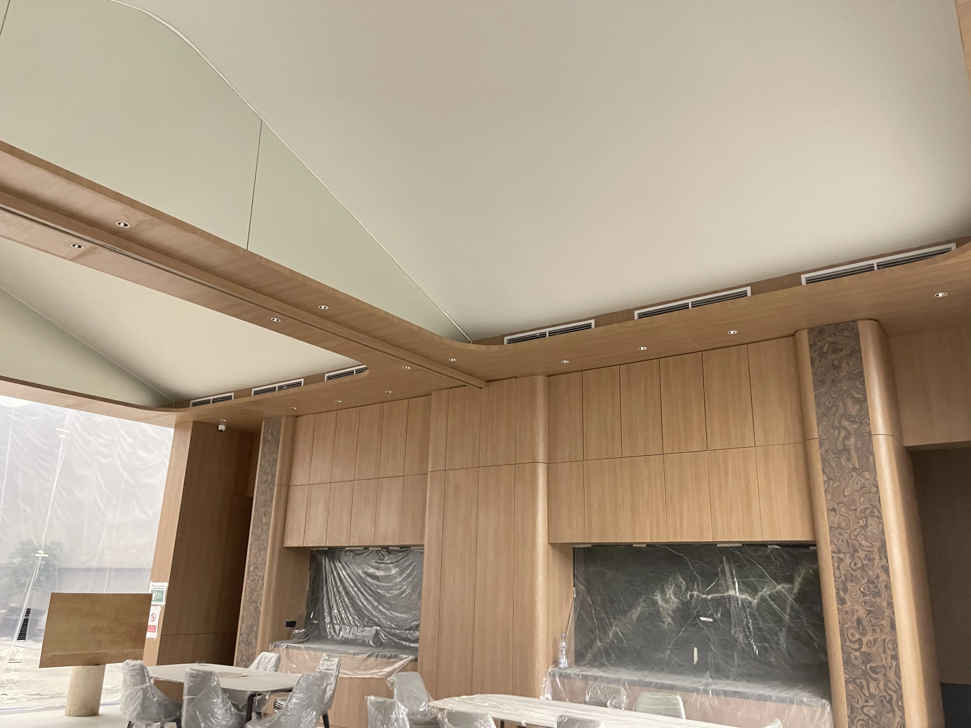 Proyek HVAC Lengkap Di Athletiqs Airdome – Instalasi Samsung