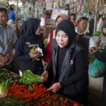 Grebek Pasar Kebun Bunga, Cawako Fitrianti Agustinda Dengarkan Keluhan Pedagang Sepinya Pembeli