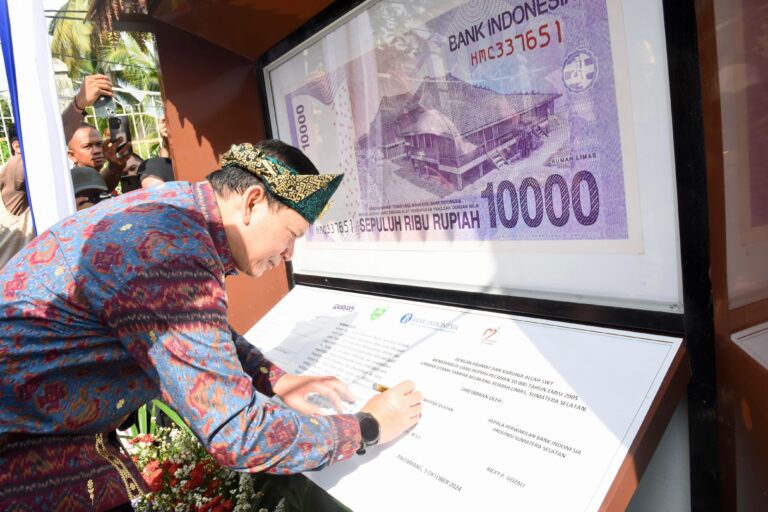 Geliatkan Ekonomi dan Pariwisata Sumsel, Resmikan Memorabilia Uang Rupiah Pecahan Rp10 Ribu 