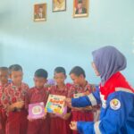 Dukung Pendidikan Inklusif, Pertamina Salurkan Bantuan 300 Buku Bacaan untuk SDN 125 Palembang