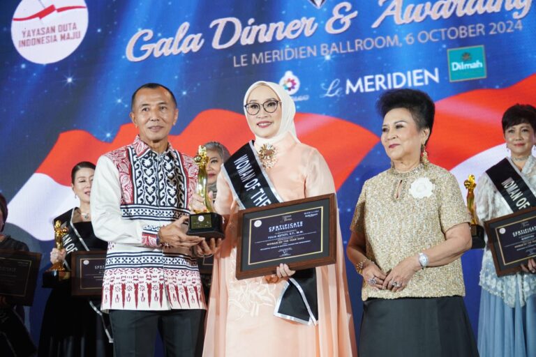 Yulia Astuti, Tokoh Perempuan Sumsel Raih Penghargaan Influential Woman in Regional Change and Improvement