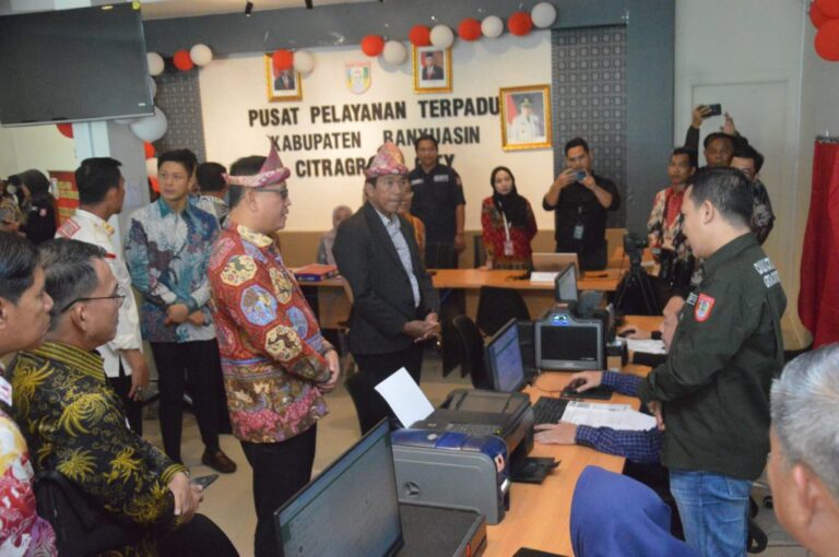 Pj Bupati Banyuasin Sambut Sekjen Ombudsman RI Di Gerai Pelayanan Terpadu Citra Grand City