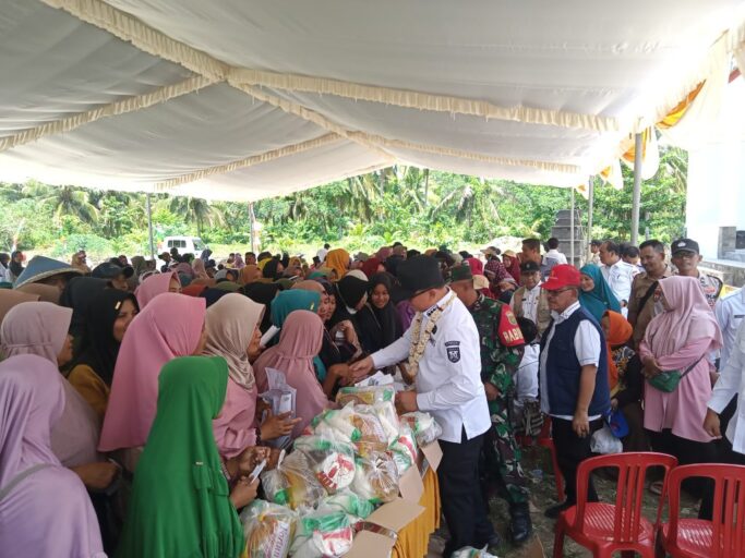 Luar Biasa!!! Sembako Pasar Pasar Murah Di Karang Agung Ilir, 1 Jam Ludes