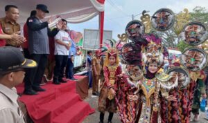 Muhammad Farid Buka Pawai Pembangunan