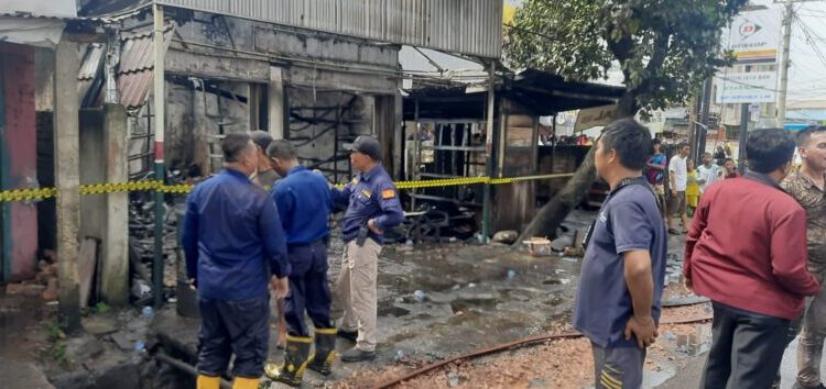 Satu Keluarga Tewas Usai Bengkel dan Rumah di Jalan Perintis Kemerdekaan Terbakar