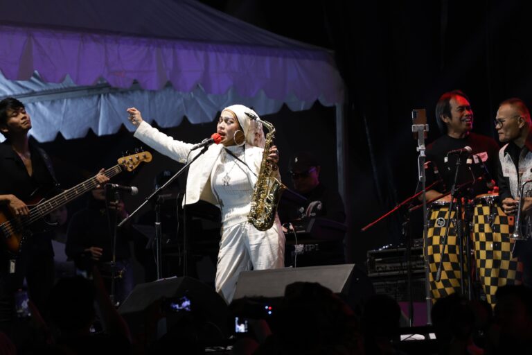 Meriah, Festival Jazz Internasional Suara Musi 2024 di BKB Dibanjiri Penonton