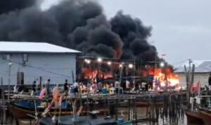 Empat Perahu Pompong Nelayan di Desa Sungsang Ludes Terbakar