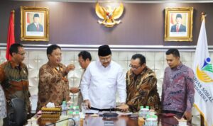 Pengurus SMSI Pusat Audiensi dengan Mensos Saifullah Yusuf