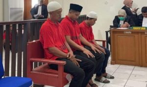 Miliki Narkoba Jenis Sabu 20 Kilogram, Tiga Terdakwa ini Divonis 20 Tahun Penjara