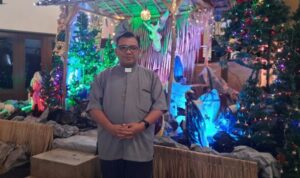 Jelang Misa Malam Natal, Gereja Santo Yoseph Bersolek