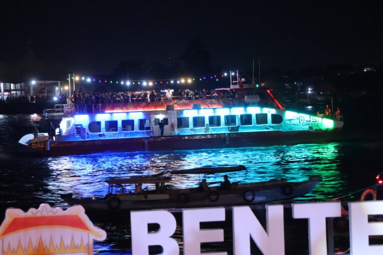 Baling baling Kapal Musi Cruise Terlilit Tali, Perbaikan Ditargetkan 3 Hari