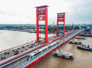 Pemkot Palembang Uji Coba Perdana Operasional Menara Ampera untuk Publik