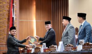 Sekda Edward Candra Hadiri Rapat Paripurna Penyampaian Laporan Hasil Reses Anggota DPRD Provinsi Sumsel