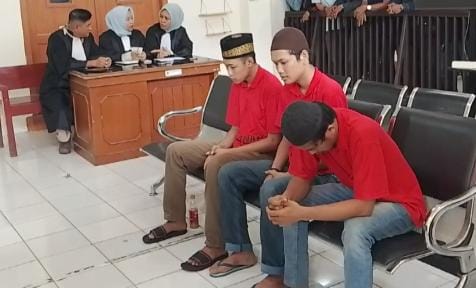 Tiga Terdakwa Pembunuhan Mayat Cor di Maskerebet Divonis Hukuman Mati