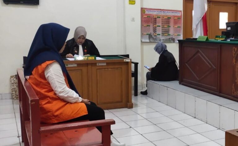 Oknum Bidan Dituntut 4 Tahun Penjara Kasus Malpraktek