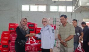 Netta Indian Serahkan Bantuan Untuk Masyarakat Terdampak Banjir