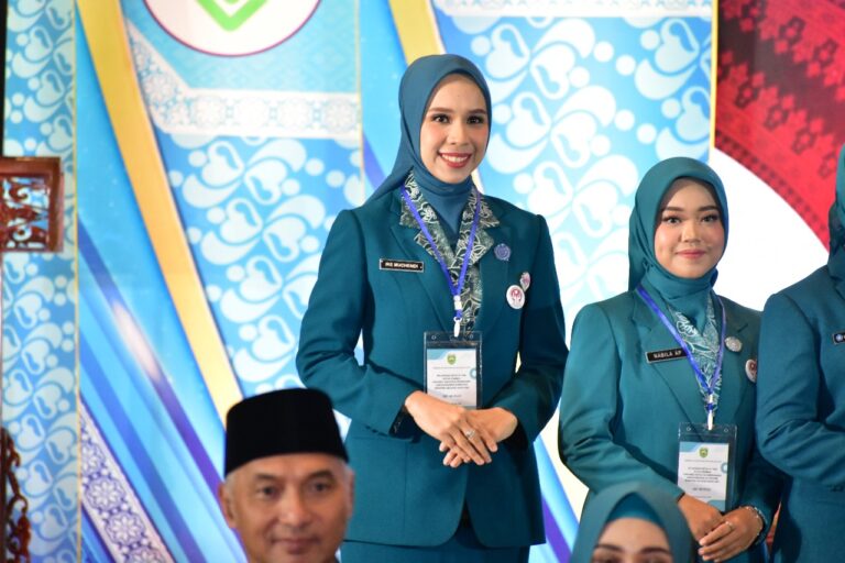 Ike Meilina Muchendi Resmi Dilantik Jadi Ketua TP PKK OKI 2025-2030