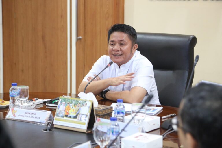 Gubernur HD Bantu Pembangunan Jalan, Puskesmas dan Jembatan di OKU