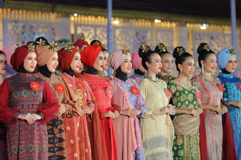 Puluhan Pasang Cek Bagus dan Cek Ayu Unjuk Kemampuan di Malam Semi Final