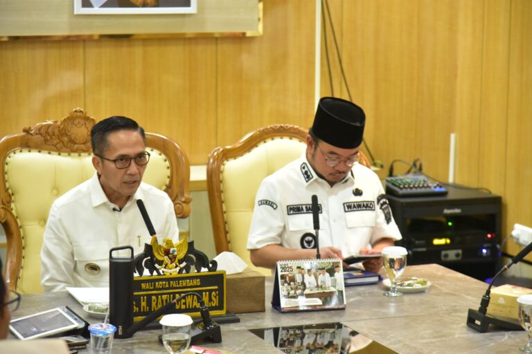 Pemkot Palembang Akan Tata Kabel Optik