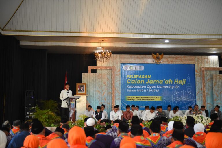 Lepas Jema’ah Haji, Bupati OKI Minta Petugas Beri Layanan Terbaik Tamu Allah