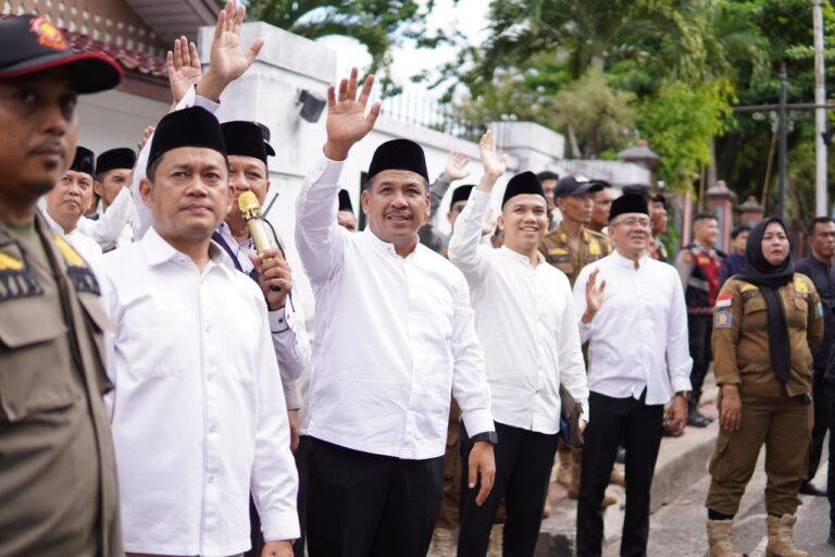 Wabup Supriyanto Lepas Jamaah Haji Kloter 14 Asal OKI
