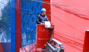 Kabel Optik Semrawut di Sepanjang Jalan Merdeka Mulai Dirapikan