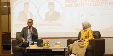 Beri Kuliah Umum di UNP, Prof. Saldi Isra Soroti Pentingnya Literasi Hukum