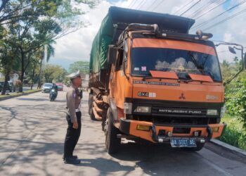 Puluhan Truk ODOL Diamankan dalam Operasi Patuh ke-9 di Kawasan Bypass Padang